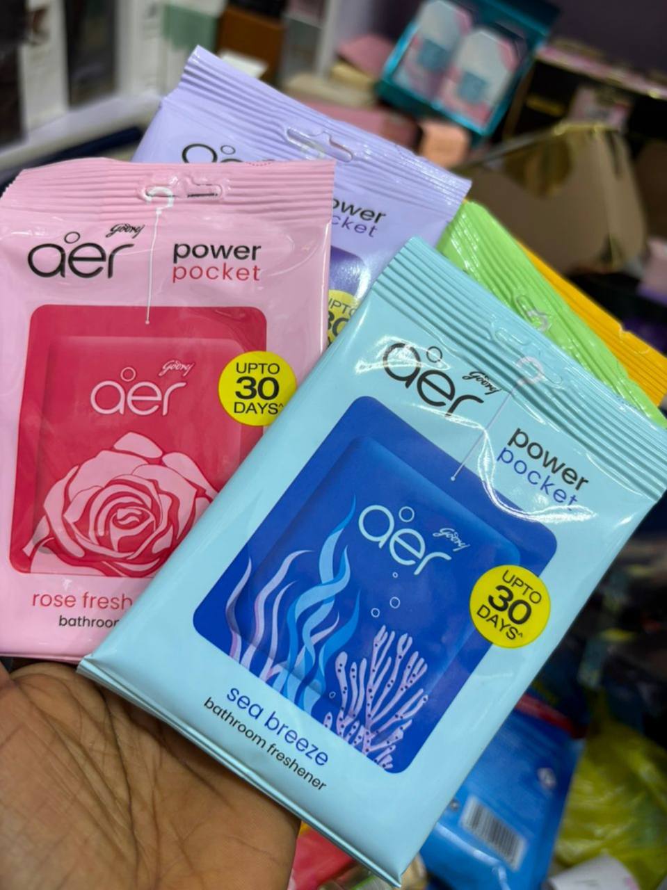 Aer power pocket air freshener 